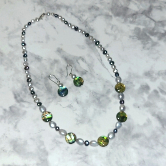 Necklace earrings matching set Abalone & Real Pearls Gray White 16" - Picture 1 of 1